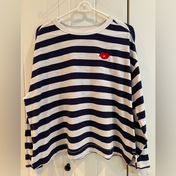 Old Navy striped 👄 top - Picture 1 of 5